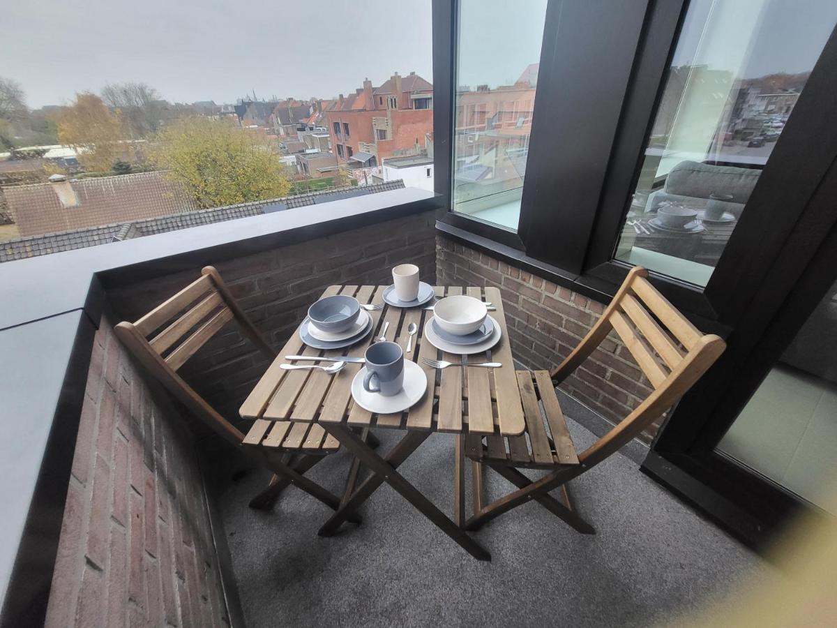 Gezellig Appartement In Brugge, Nabij Damme. Dış mekan fotoğraf
